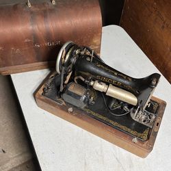 Antique Singer Sewing Machine 