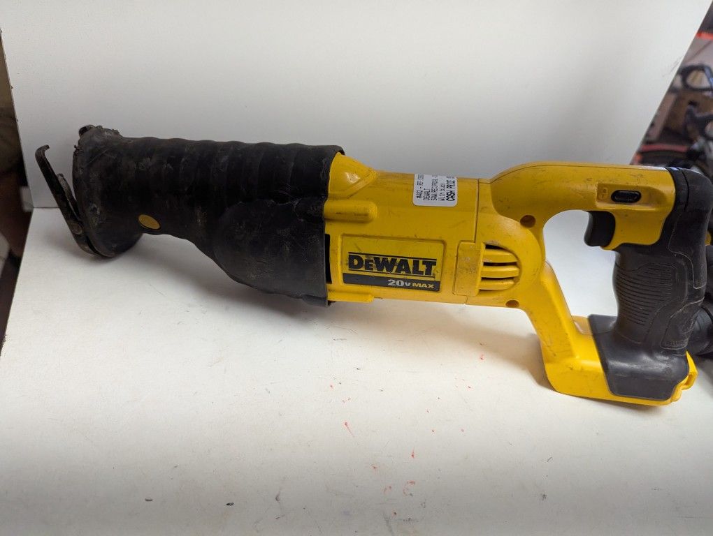 DeWalt Saw Reciprocal