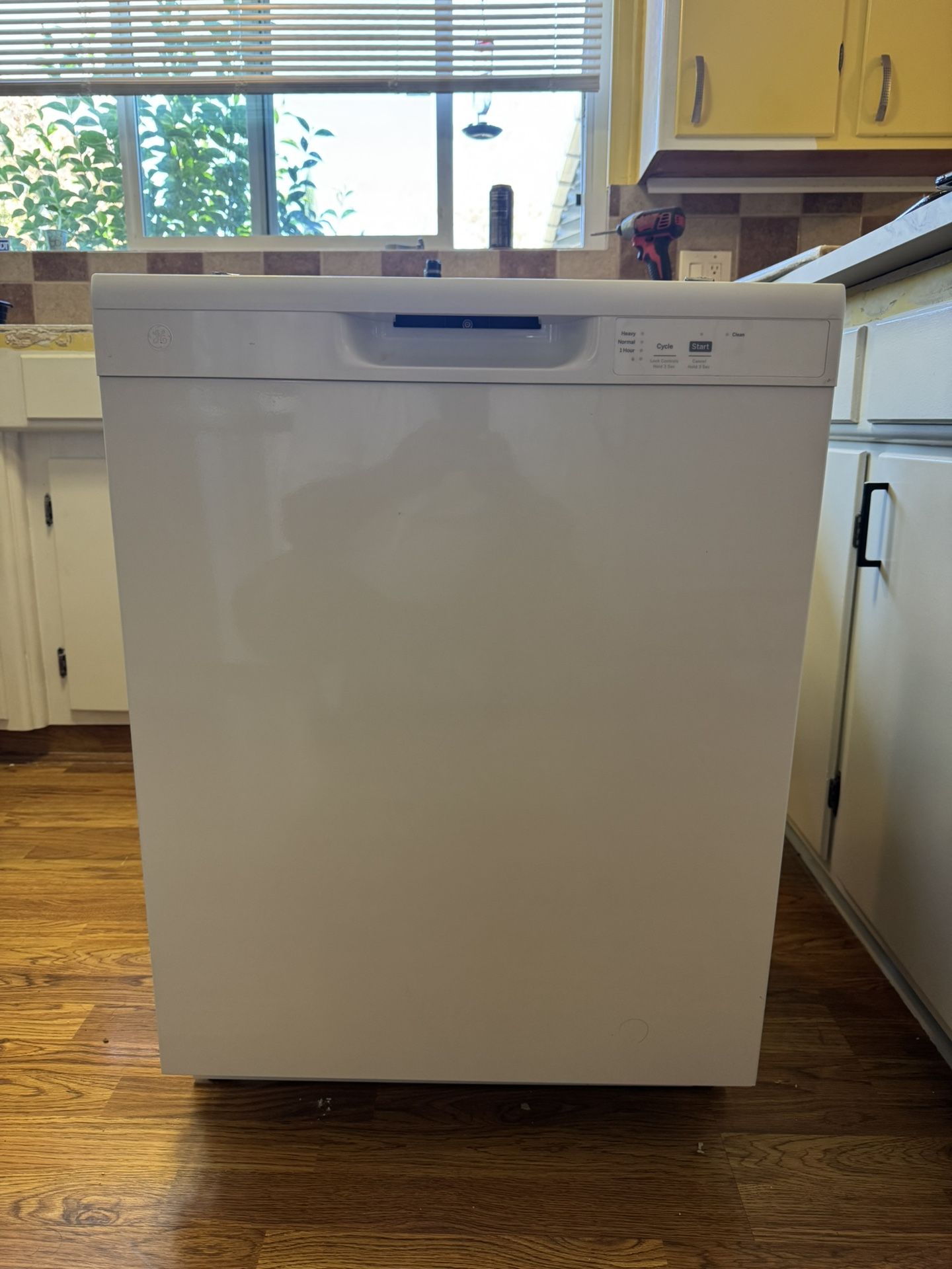 GE Dishwasher 