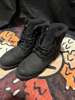 Black Lace-Up Winter Boots Timberland with Sherpa Lining