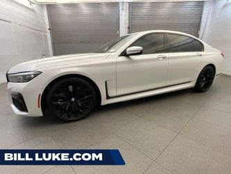 2022 BMW 750