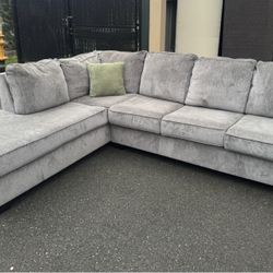Sectional Couch 