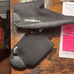 O’Neil Surf Shoes Size 11 men 3mm