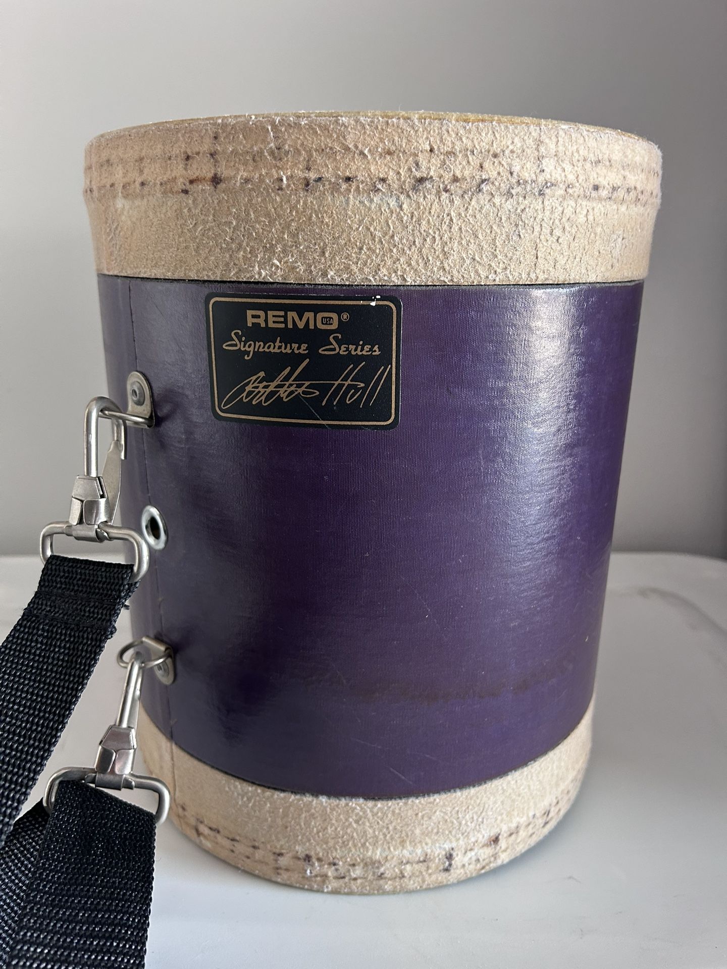 Remo Drum: Arthur Hull Signature Series With Strap