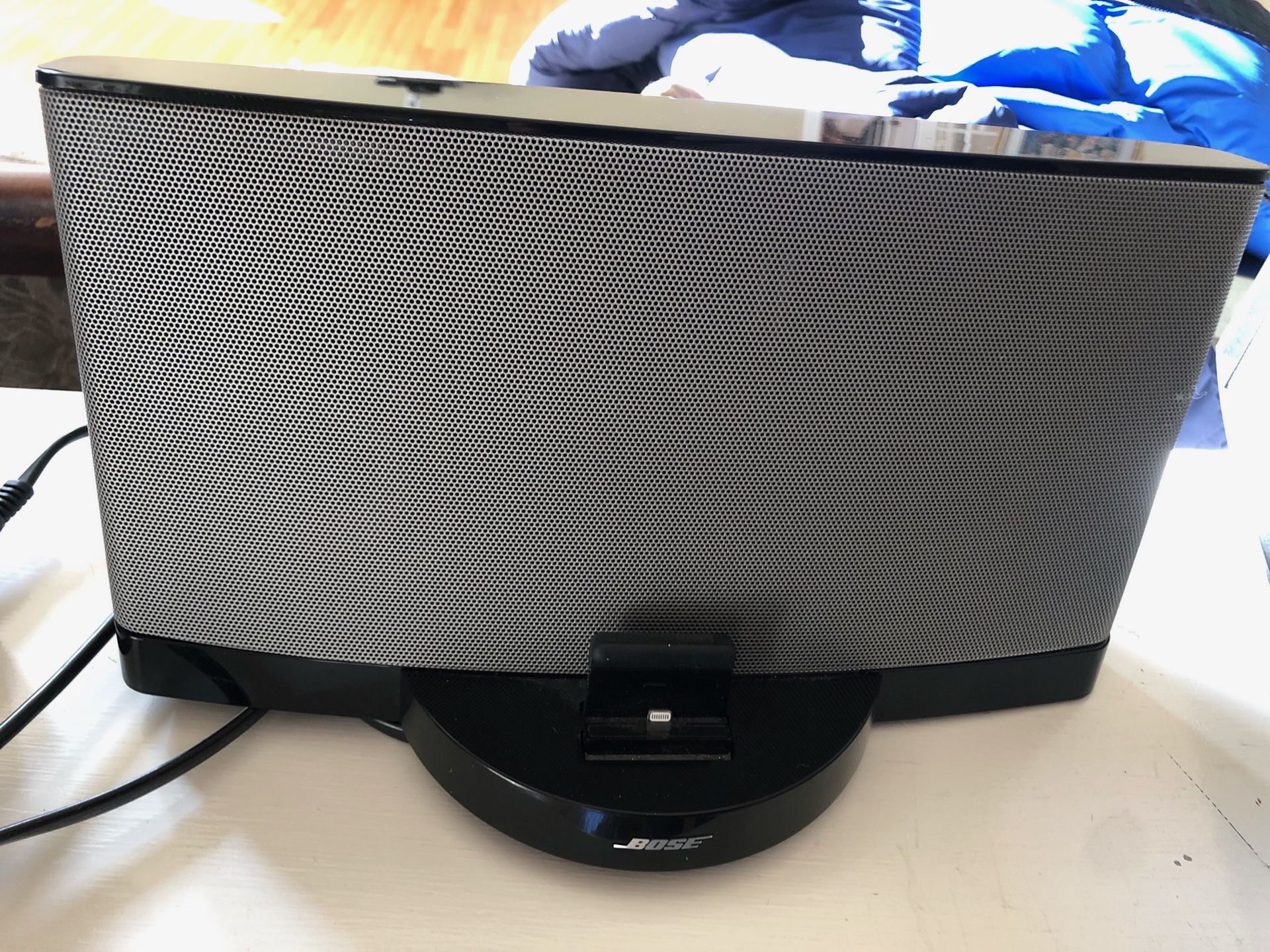 Bose sounddock series III speaker