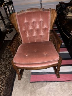 Vintage Rocking Chair OBO