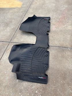Weather tech front floor cover for Honda odyssey mini van