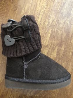 Girls boots, size 5