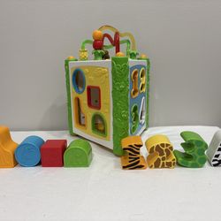BATTAT Jungle Fun Activity  Center  Toy  for Kids Age 2+ Musical  Mint Condition