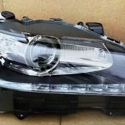 2015 Lexus GS350 Right headlight xenon