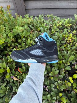 Jordan 5 Black Carolina