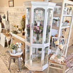 Corner Curio Hutch Display