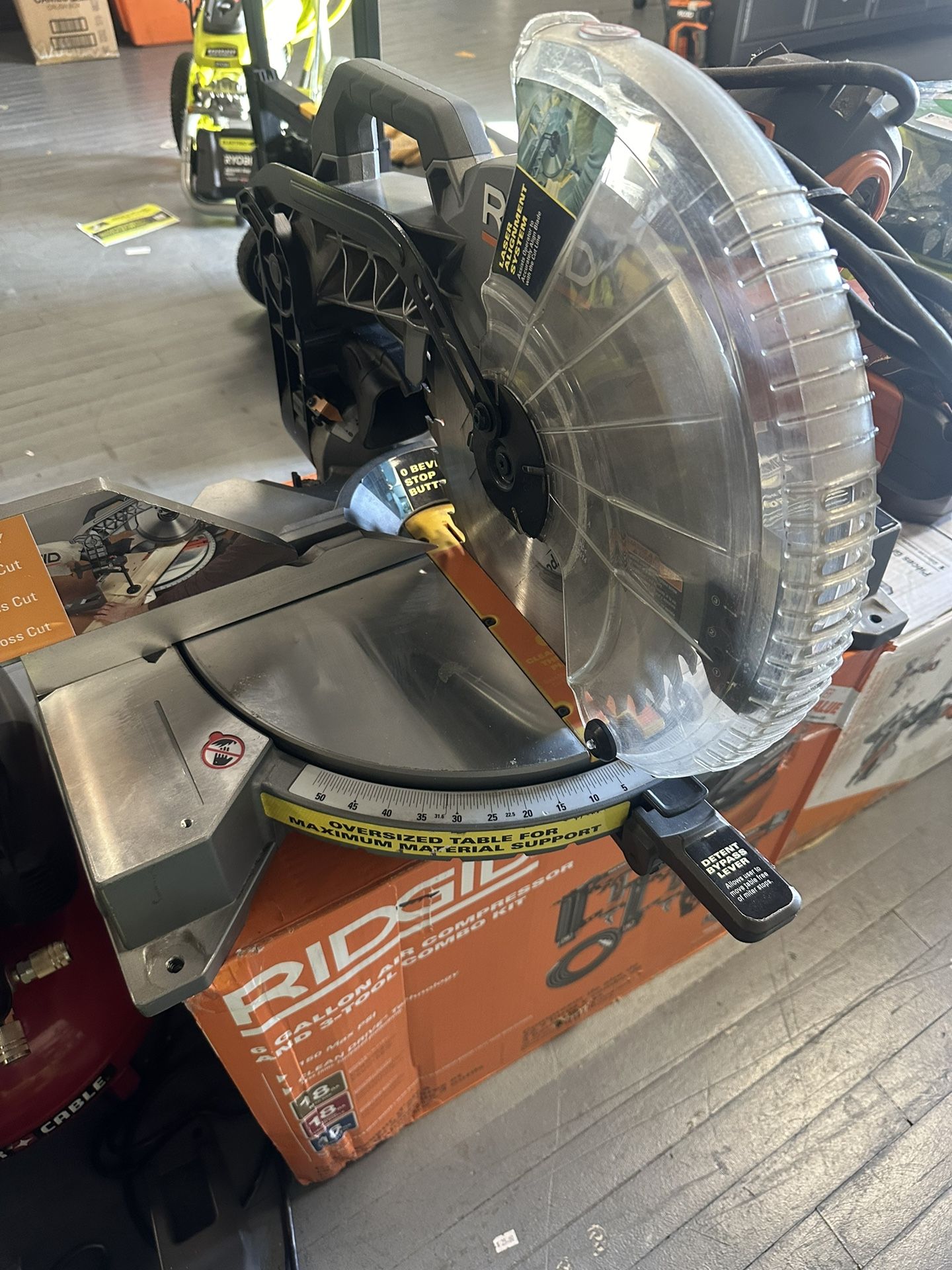 Ridgid R4122 12” Dual Bevel Miter Saw