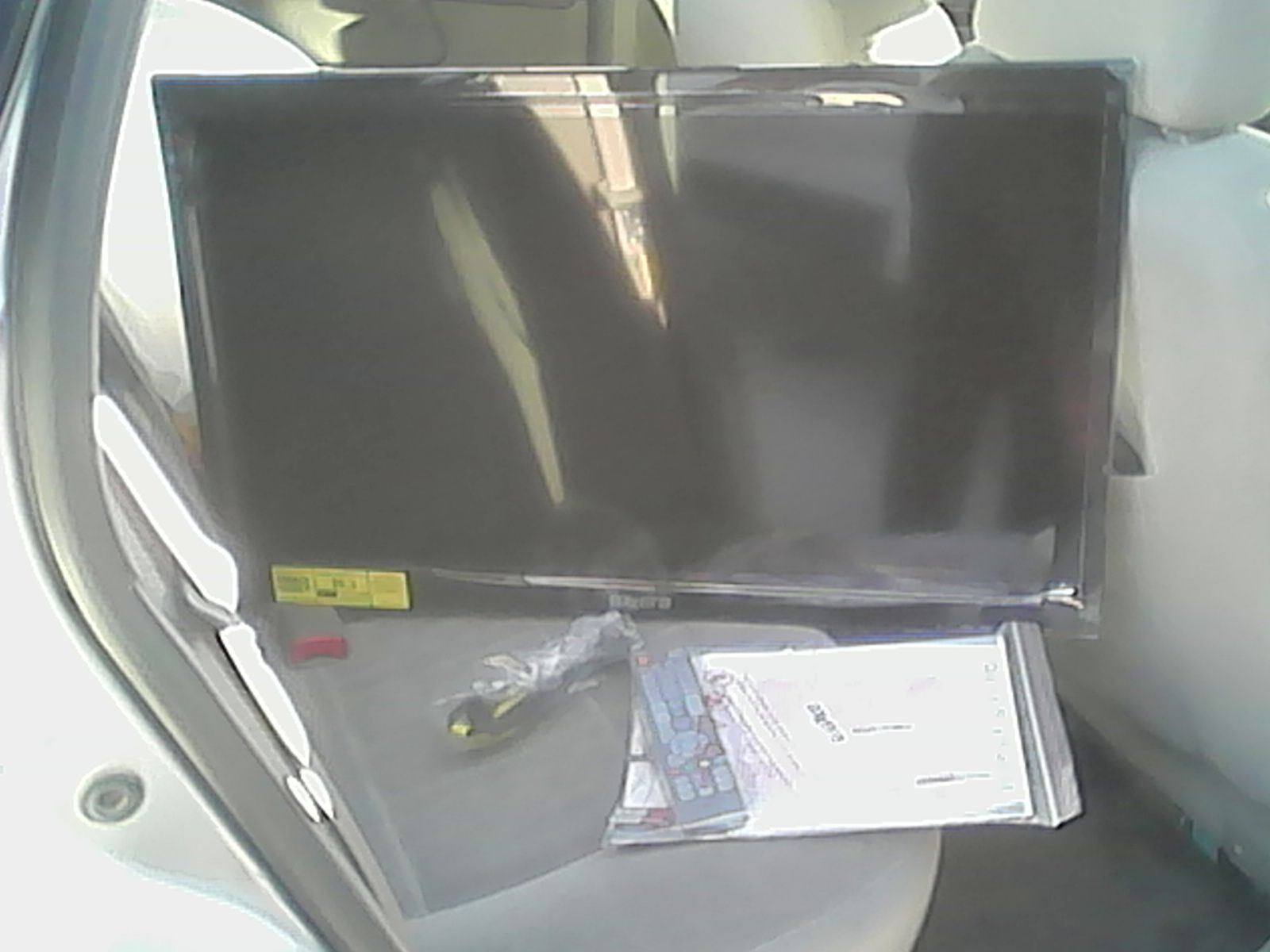 BRAND NEW 32"AXXERA FLAT SCREEN TV, MODEL: AXT32DLED