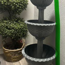 Outdoor Garden Triple Stacked Flower bowl Urn Tier Planter $50 New