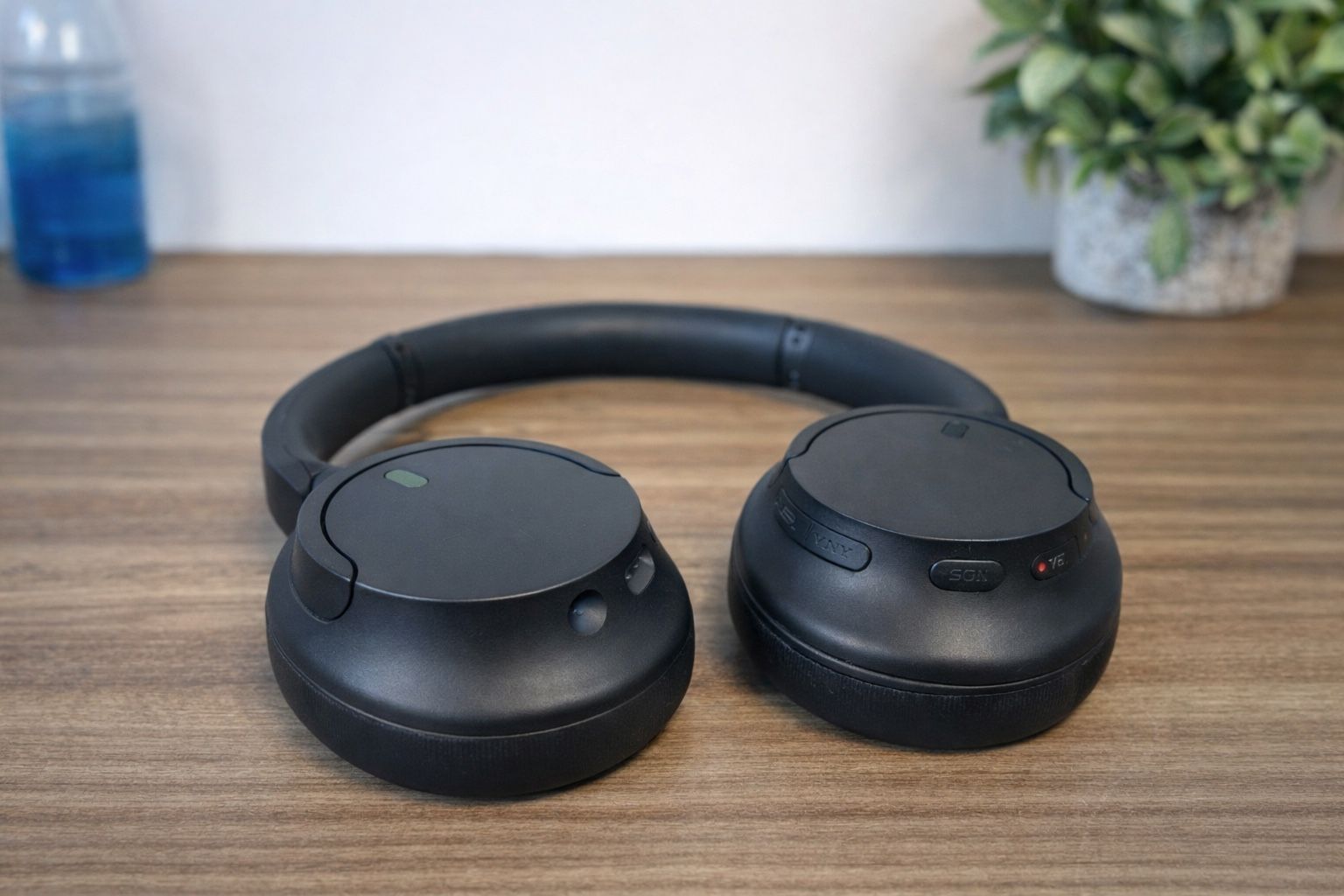 Sony wh-ch720n Noise Cancelling headphones