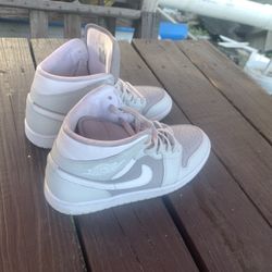 Air Jordan 1 Cool Grey