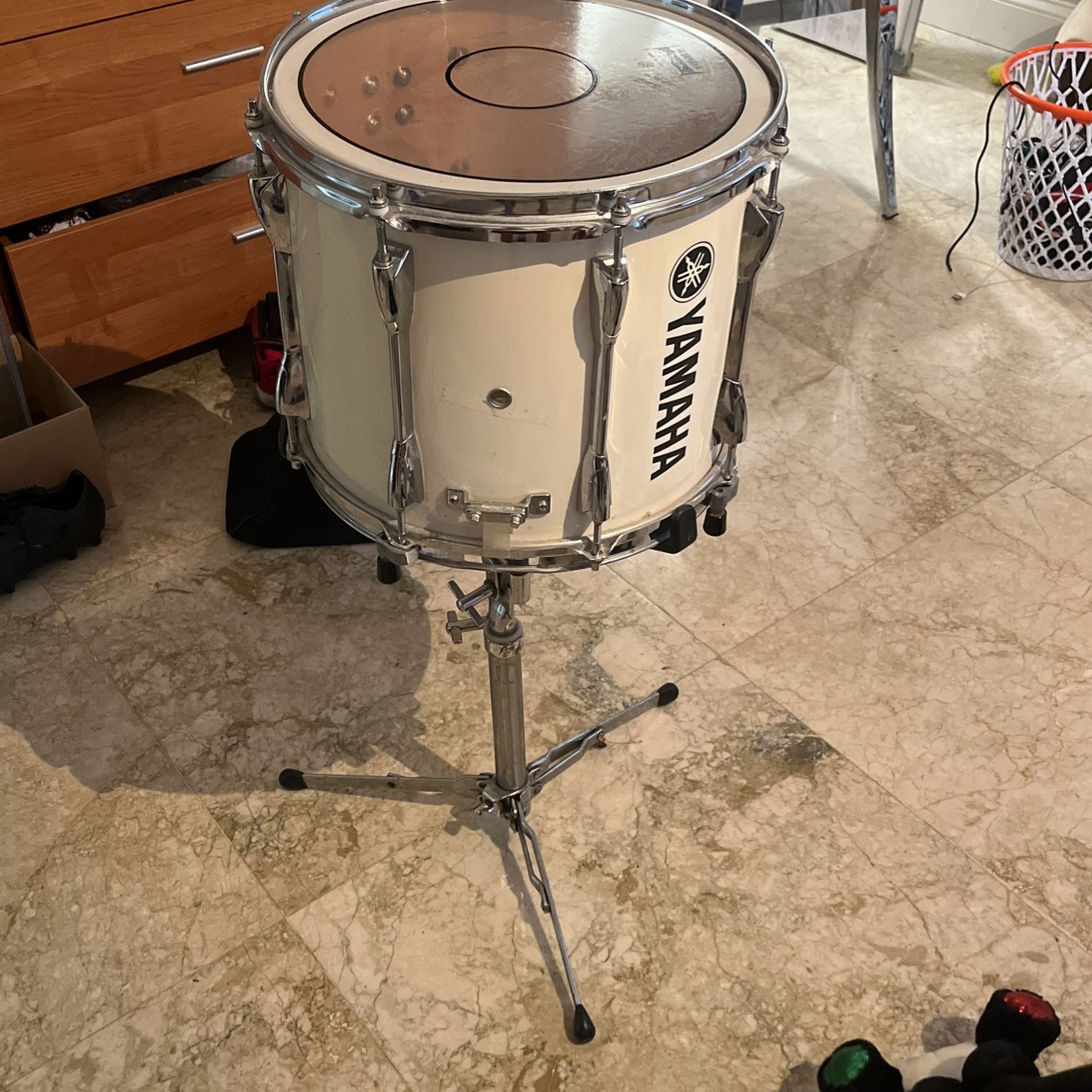 Yamaha Snare Drum With Stand And Sticks