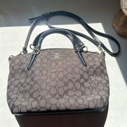 Crossbody Coach Purse 