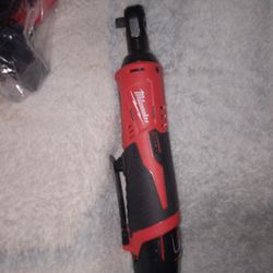 New Milwaukee M12 3/8 Ratchet With A Small Battery