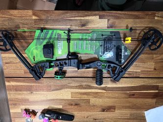 Barnett Outdoors Vortex G3 29-45lb. 22-27" Draw,  Compound Bow