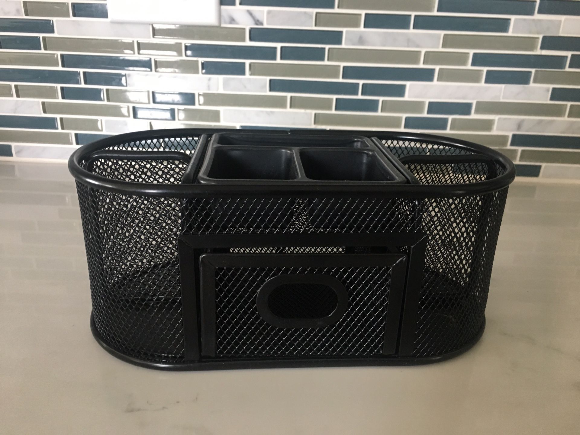 office desk mesh caddy