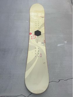 Women’s Salomon Radiant 148cm Snowboard