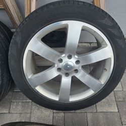 Pirelli Scorpion Verde 285/45 R22 Tires and Rims