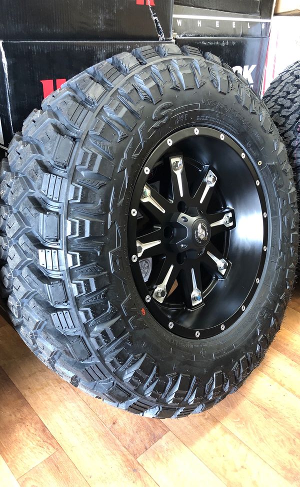 New MAXXIS RAZOR 285/70/17 tires and Wheels Jeep Wrangler 2007-2019 for