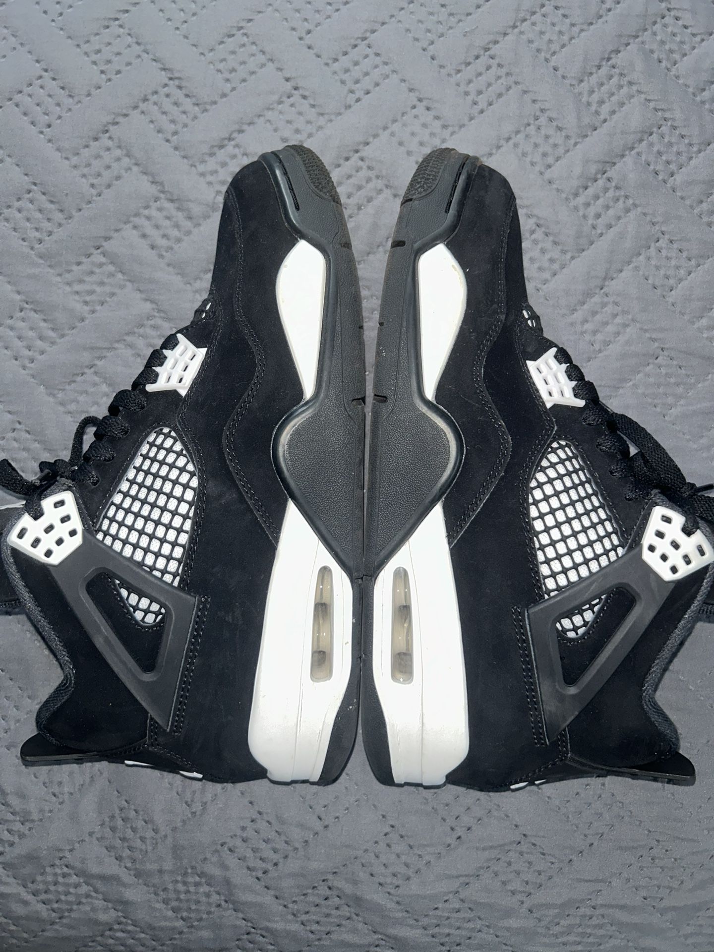 Jordan White Thunder 6s