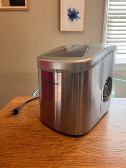 Frigidaire Countertop Ice Maker