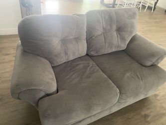 American signature Furniture Gray Loveseat