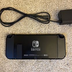 **Just In time For Christmas 🎄 ** Nintendo Switch 1 with charger, comes with 3rd party Zelda themed LED controllers