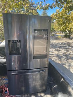 Samsung French Door Refrigerator with Family Hub