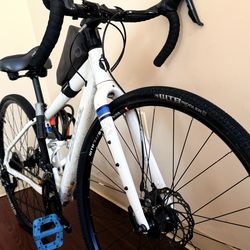 .  Salsa Drop-Bar Adventure Rig – Reliable 2x10, Discs, Ready to Crush Gravel!