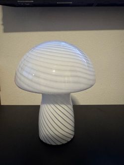 Mushroom lamp