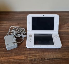 Nintendo 3DS LL