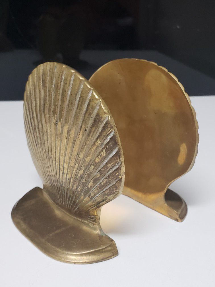 Solid Brass Clam Shell Bookends 