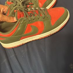 Men’s Nike Dunks Size 11