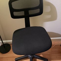Black Desk Chair