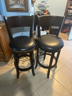 Set of 2 Swivel Bar Stools with Back