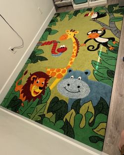 Rug 6’7”x9’6”