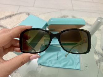 Like new Tiffany & Co Sunglasses