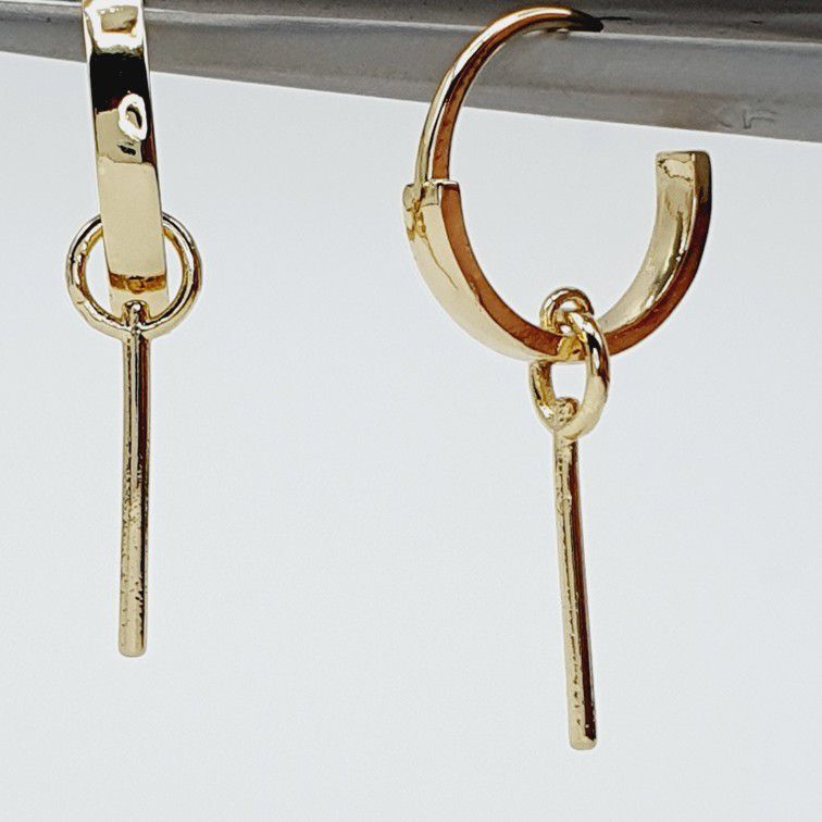"14K Gold Plated Dainty Hoop Key Earrings for Women, L621
 
 