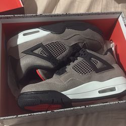 Jordan 4