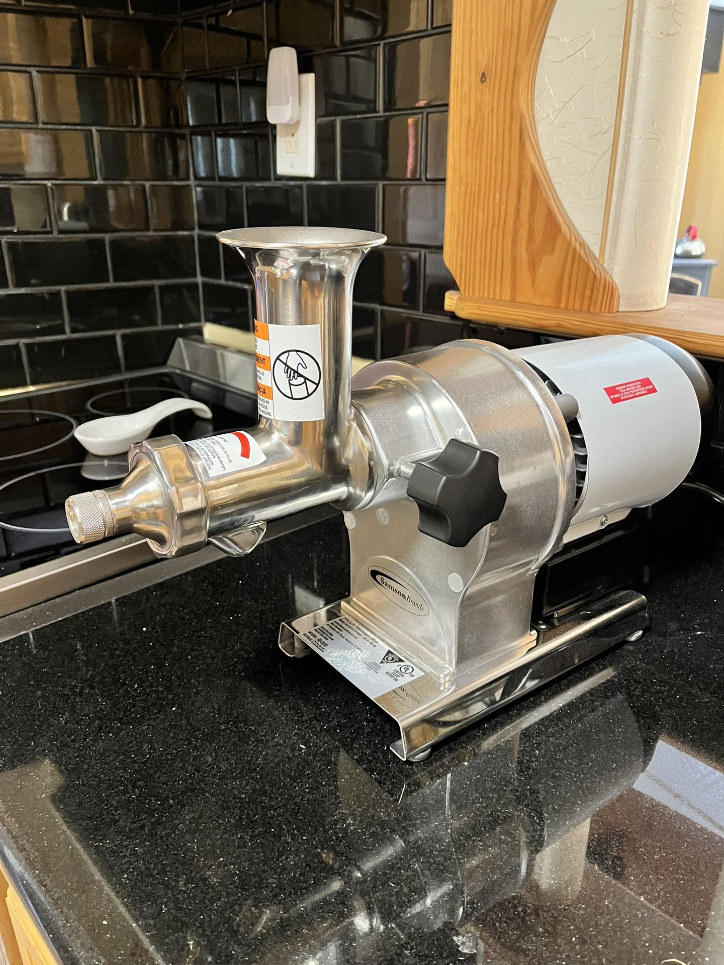 Commercial Wheatgrass Juicer for Sale in Gig Harbor, WA OfferUp