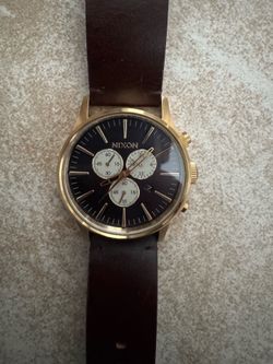 Nixon Watch