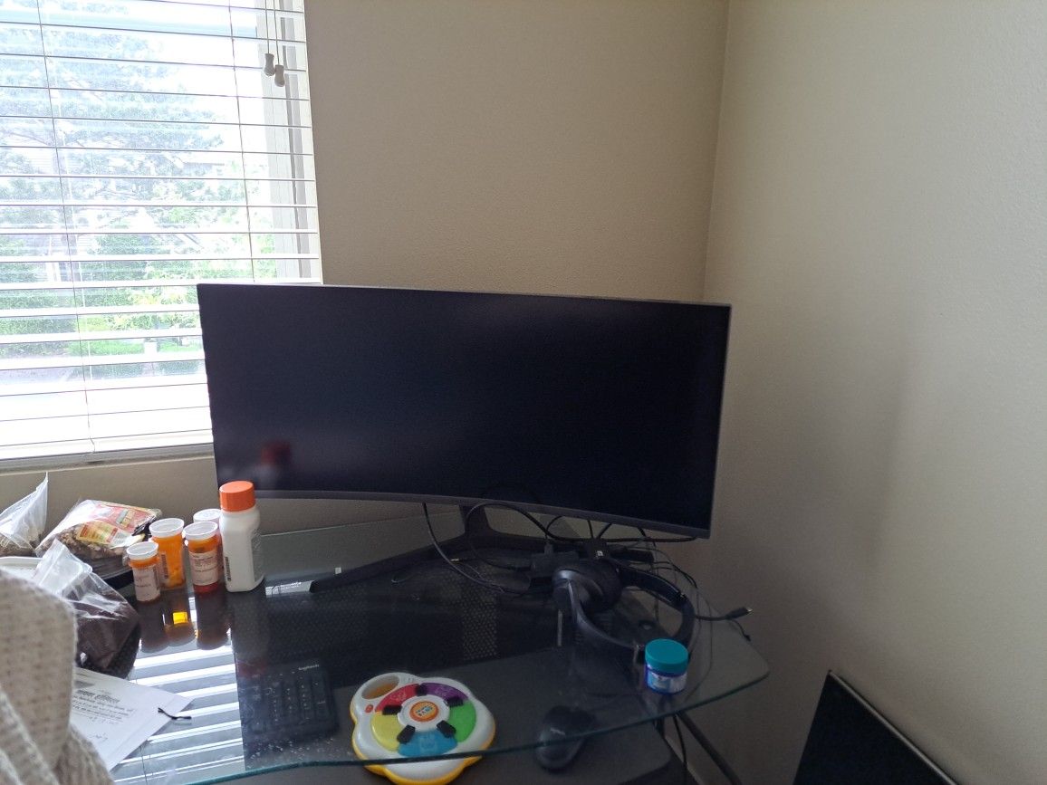 Samsung Curved C34H890 33 Inch Monitor