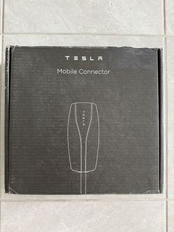 Tesla Mobile Connector 