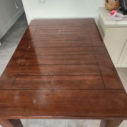 Wooden Extendable Table. Solid Wood. 5 Chairs.  With Leaf